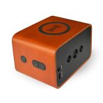 Wooden bluetooth speaker with wireless charging pad - Image 4